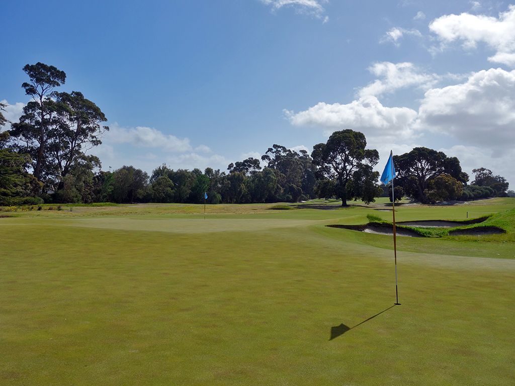 16th Hole at Kingston Heath Golf Club (434 Yard Par 4)